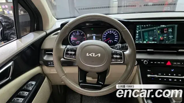 Kia Carnival 2021 — Şəkil 8/20