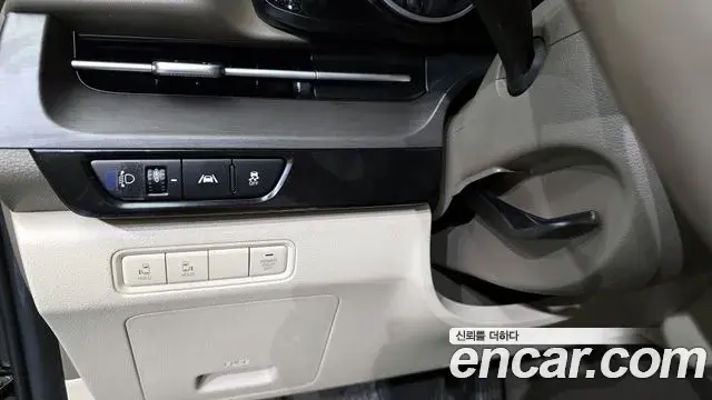 Kia Carnival 2021 — Şəkil 19/20