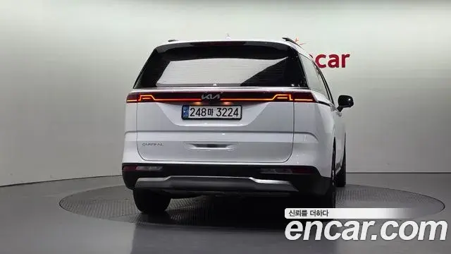 Kia Carnival 2022 — Photo 12/20