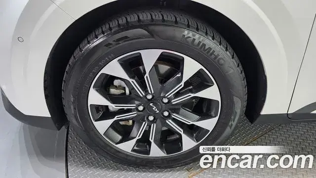 Kia Carnival 2022 — Photo 15/20