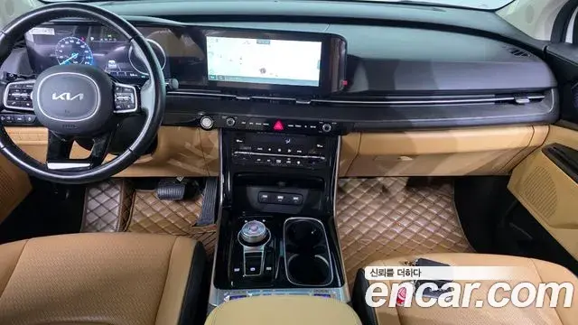 Kia Carnival 2022 — Photo 11/20