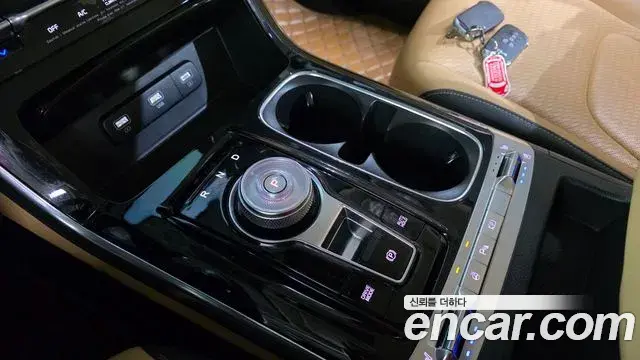 Kia Carnival 2022 — Photo 6/20