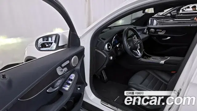 Mercedes-Benz GLC-Class 2023 — Şəkil 19/20