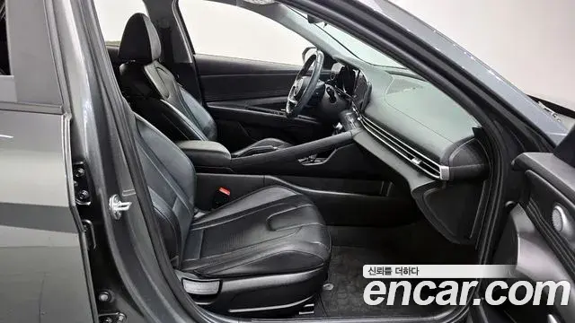 Hyundai The New Avante Hybrid 2021 — ფოტო 1/20