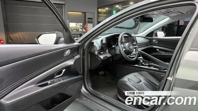 Hyundai The New Avante Hybrid 2021 — ფოტო 16/20