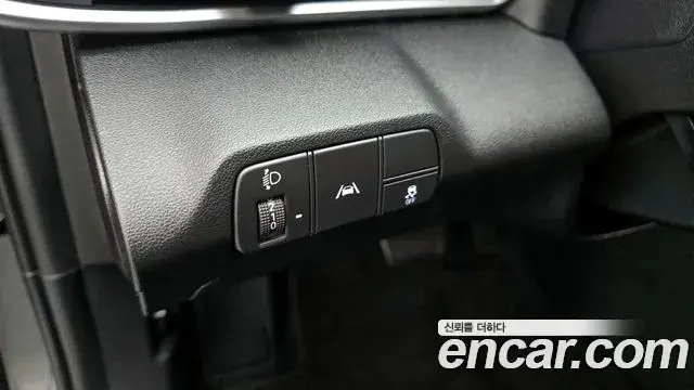 Hyundai The New Avante Hybrid 2021 — ფოტო 2/20