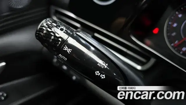 Hyundai The New Avante Hybrid 2021 — ფოტო 12/20