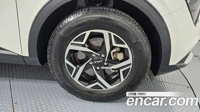 Kia Sportage 2022 — Photo 7/20
