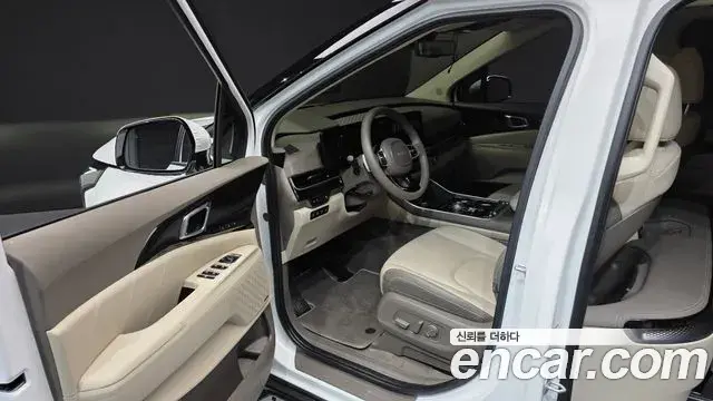 Kia Carnival 2024 — Şəkil 4/20
