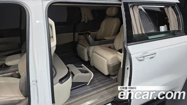 Kia Carnival 2024 — Şəkil 10/20