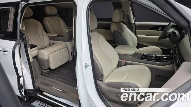 Kia Carnival 2024 — Şəkil 13/20