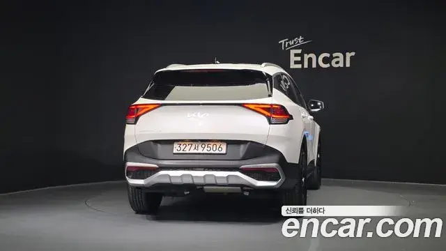 Kia Sportage 2021 — Фото 4/20
