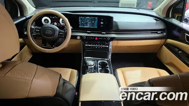 Kia Carnival 2020 — Фото 7/20