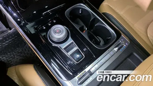 Kia Carnival 2020 — Фото 9/20