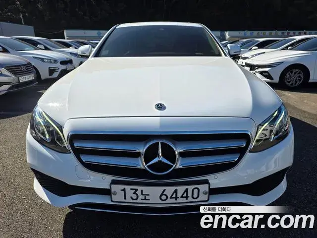 Mercedes-Benz E-Class 2018 — Şəkil 1/20