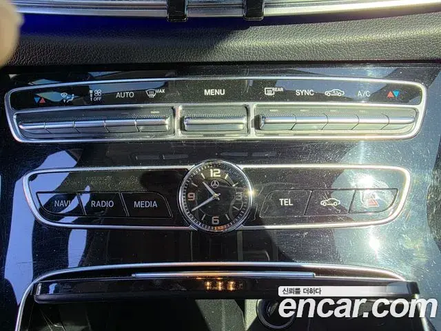 Mercedes-Benz E-Class 2018 — Şəkil 8/20