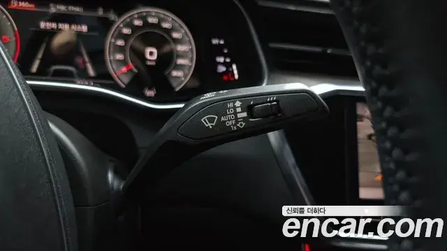 Audi A6 2021 — ფოტო 13/20