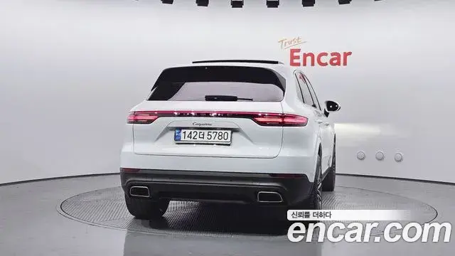 Porsche Cayenne 2020 — Фото 4/20