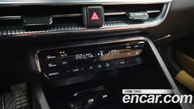 Kia K5 2020 — ფოტო 13/20
