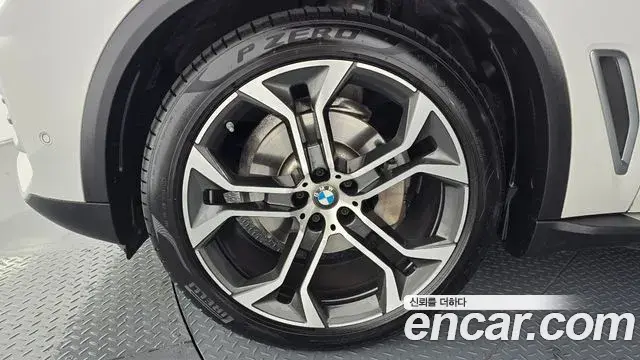 BMW X5 2023 — Photo 16/20