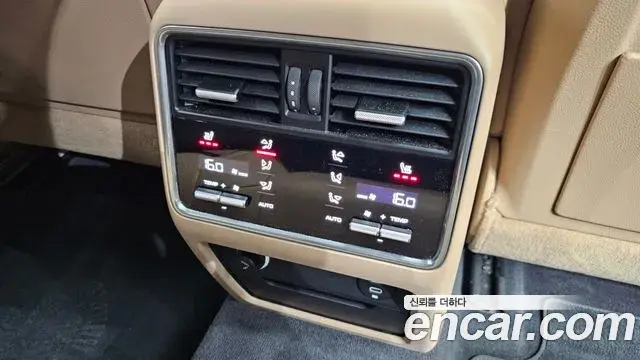 Porsche Cayenne 2021 — Фото 18/20