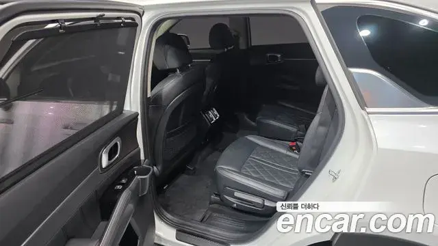 Kia Sorento 2021 — Photo 1/20