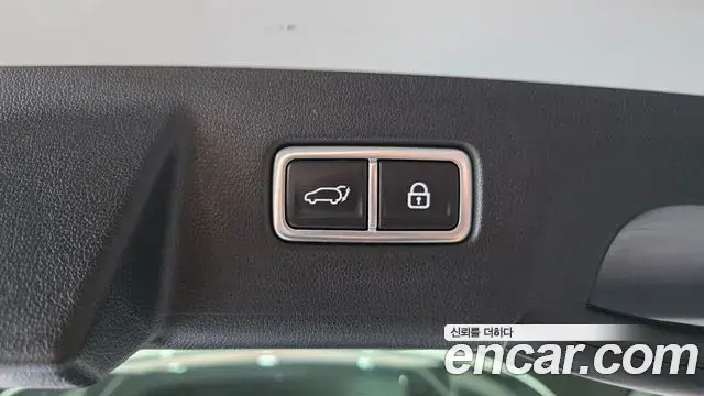 Kia Sorento 2021 — Photo 19/20
