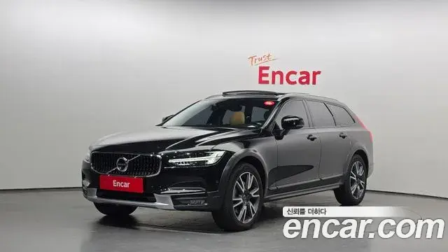 Volvo V90 Cross Country 2020 — Photo 2/20