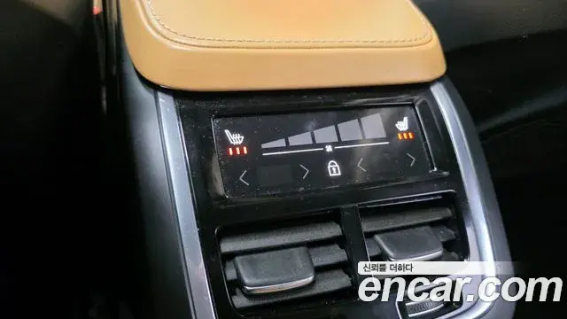 Volvo V90 Cross Country 2020 — Photo 8/20
