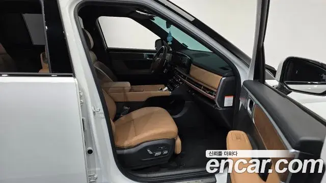 Hyundai Santa Fe 2023 — Photo 14/20