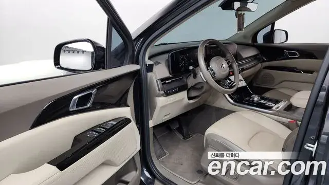 Kia Carnival 2020 — Фото 10/20