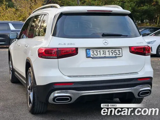 Mercedes-Benz GLB-Class 2020 — Şəkil 2/20