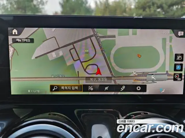 Mercedes-Benz GLB-Class 2020 — Şəkil 12/20