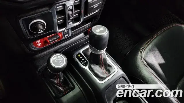 Jeep Wrangler 2022 — Фото 9/20