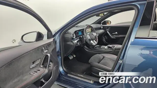 Mercedes-Benz A-Class 2022 — Фото 12/20