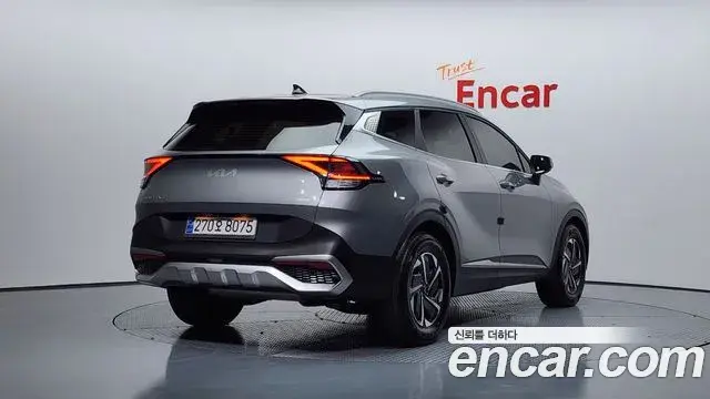 Kia Sportage 2022 — Şəkil 15/20
