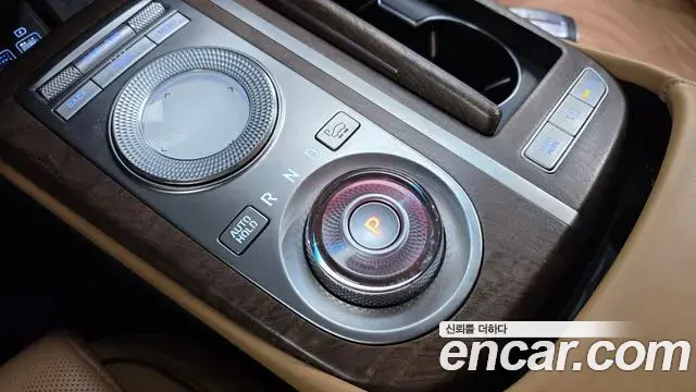 Genesis G80 2021 — ფოტო 18/20