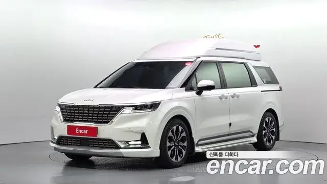 Kia Carnival 2021 — ფოტო 18/20