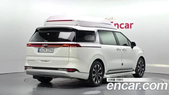 Kia Carnival 2021 — ფოტო 12/20