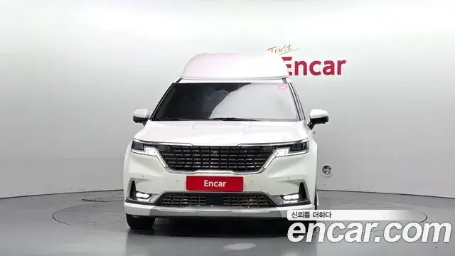 Kia Carnival 2021 — ფოტო 10/20