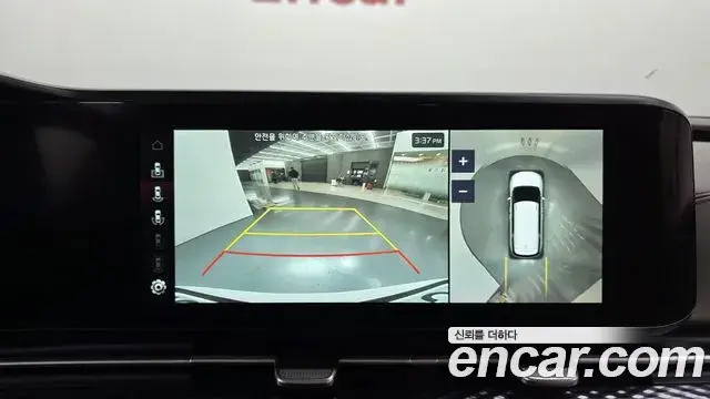 Kia Carnival 2021 — ფოტო 15/20
