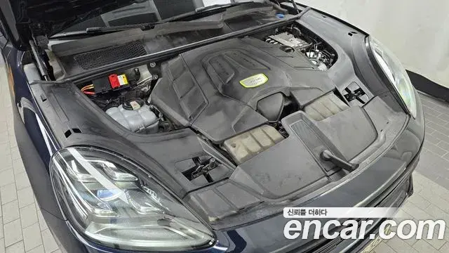 Porsche Cayenne 2020 — Şəkil 6/20
