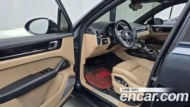 Porsche Cayenne 2020 — Şəkil 18/20
