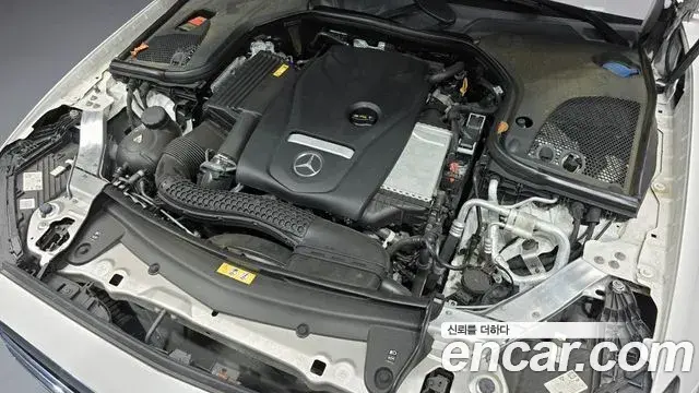 Mercedes-Benz E-Class 2022 — Şəkil 7/20