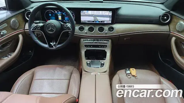 Mercedes-Benz E-Class 2022 — Şəkil 1/20