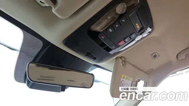 Kia Carnival 2022 — Фото 17/20