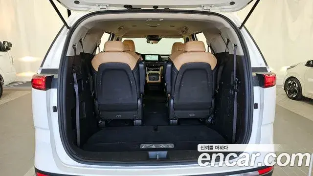 Kia Carnival 2022 — Фото 20/20