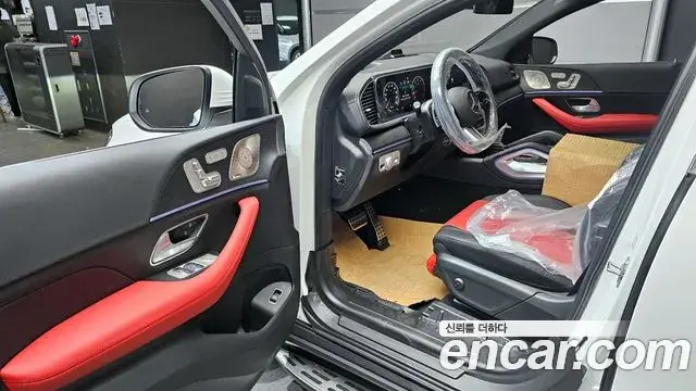 Mercedes-Benz GLE-Class 2025 — Şəkil 19/20