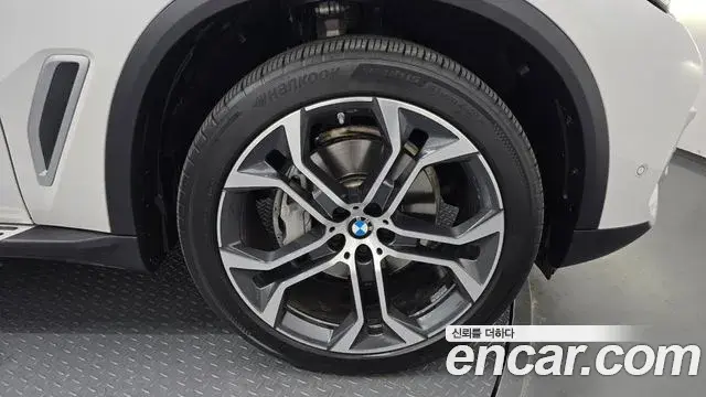 BMW X5 2023 — Photo 16/20