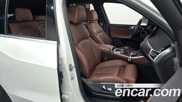 BMW X5 2023 — Photo 18/20